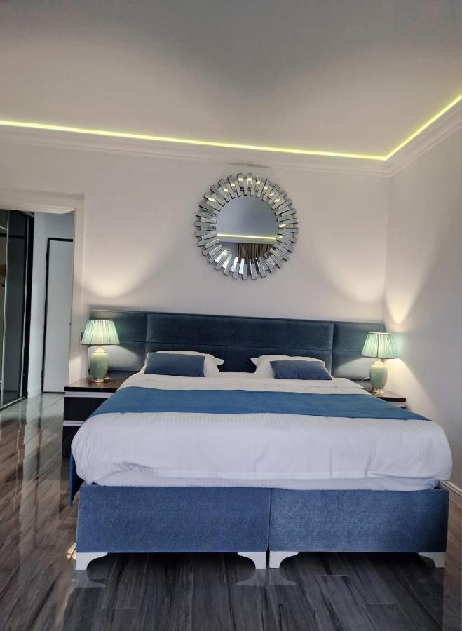 White Tower - Private Studio 106 Mamaia Buitenkant foto