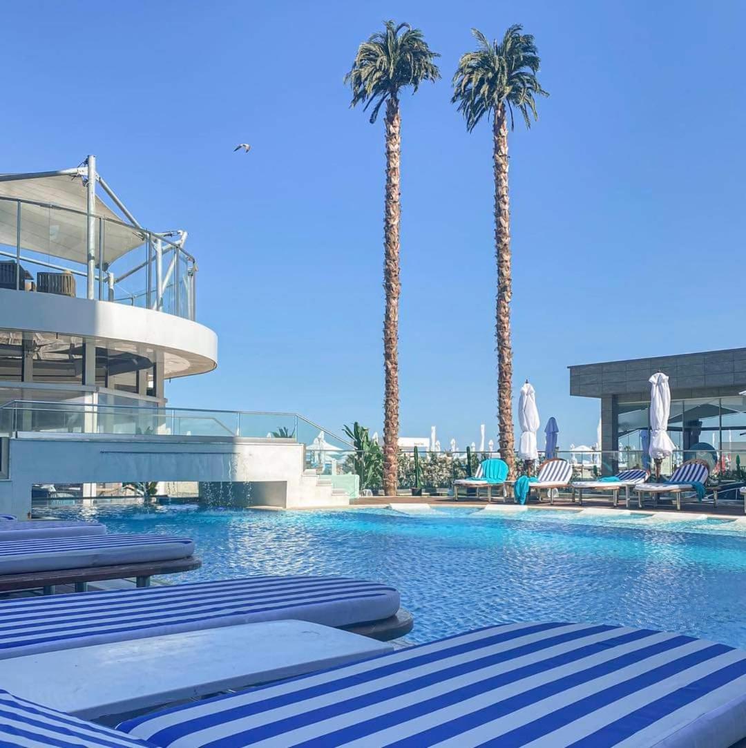 White Tower - Private Studio 106 Mamaia Buitenkant foto